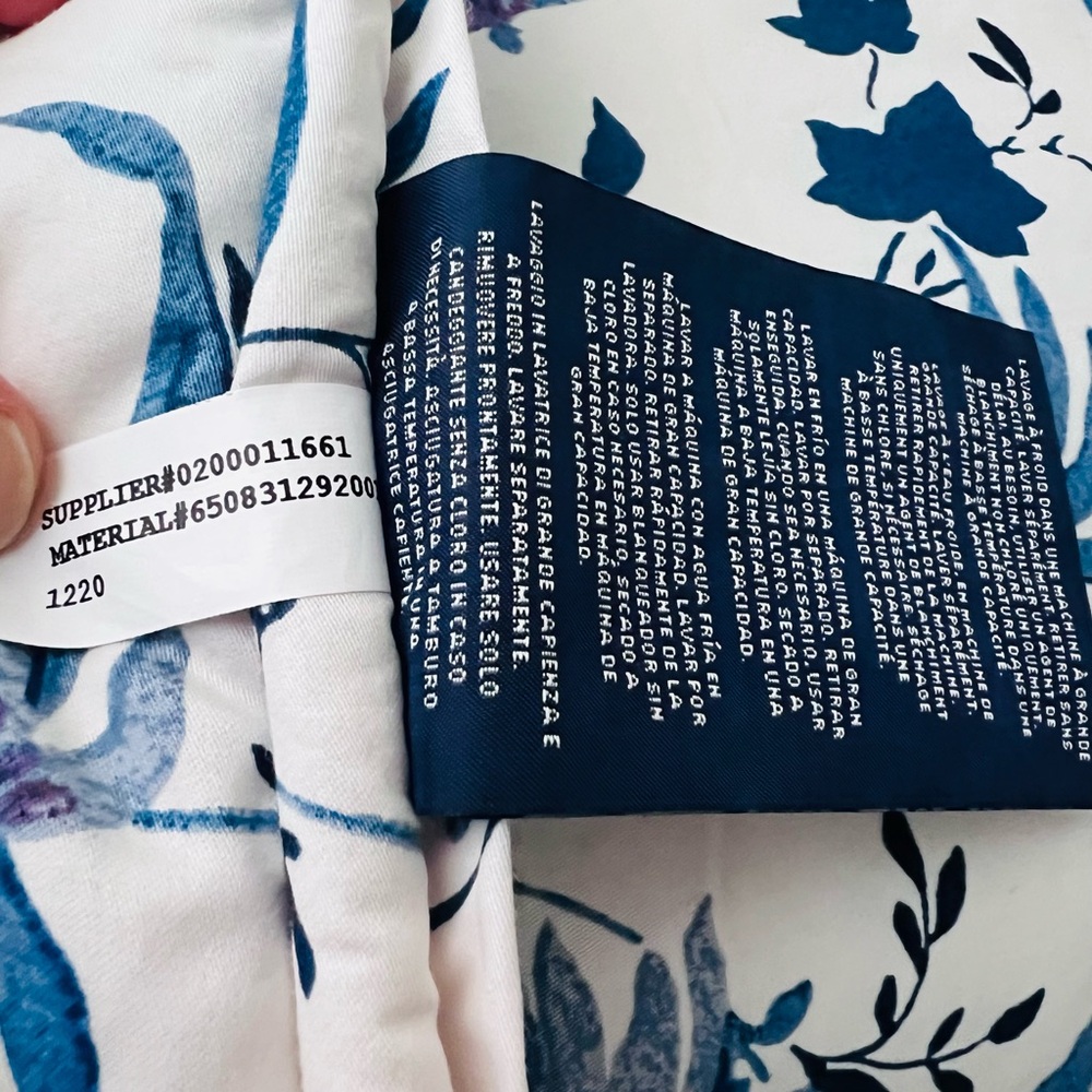 Like New $355 Ralph Lauren Adelaide Comforter! Queen White Blue Pink Floral - Picture 7 of 8